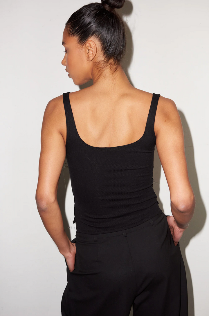 Essential Ribbed Scoop Tank